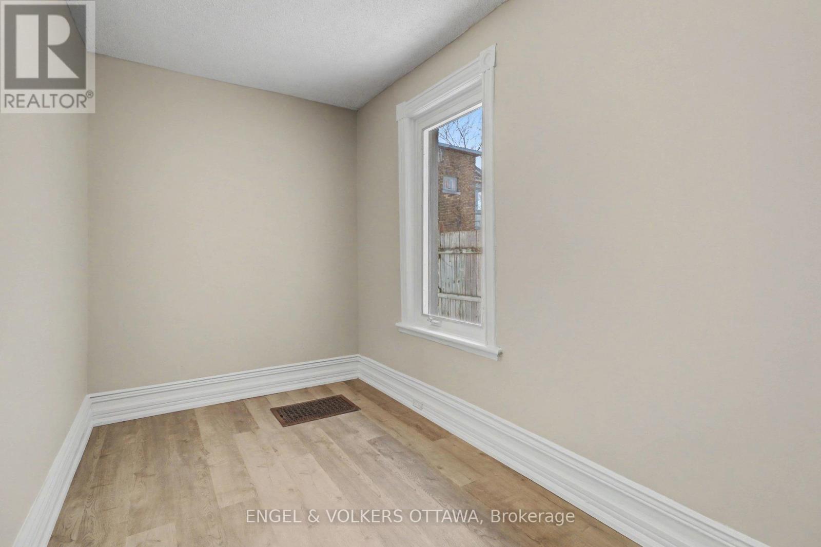 176 Arlington Avenue, Ottawa, ON - Indoor Photo Showing Other Room