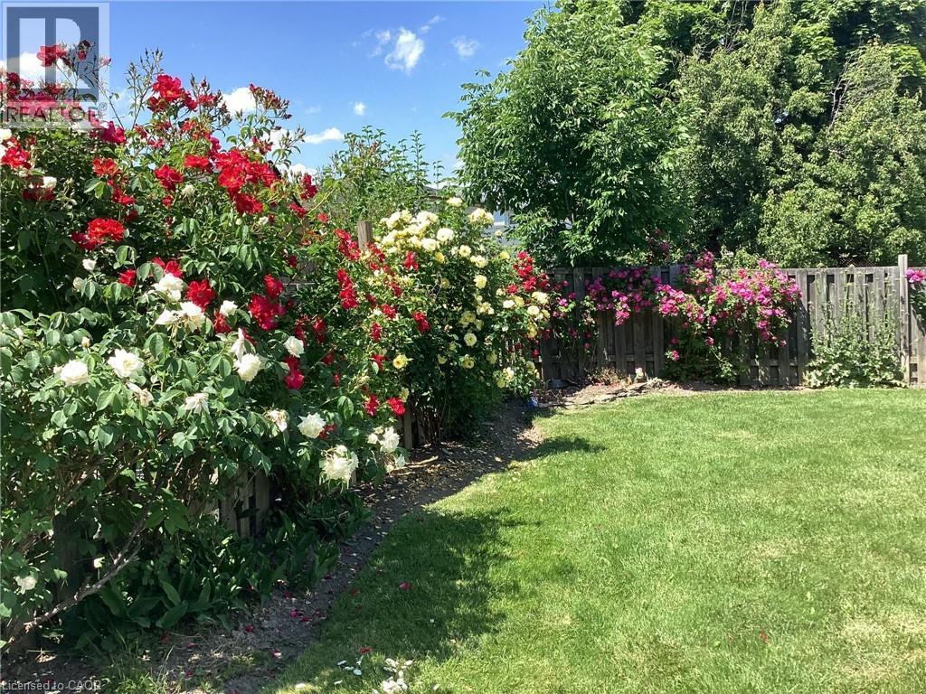 126 Garden Crescent, Hamilton, ON - Outdoor