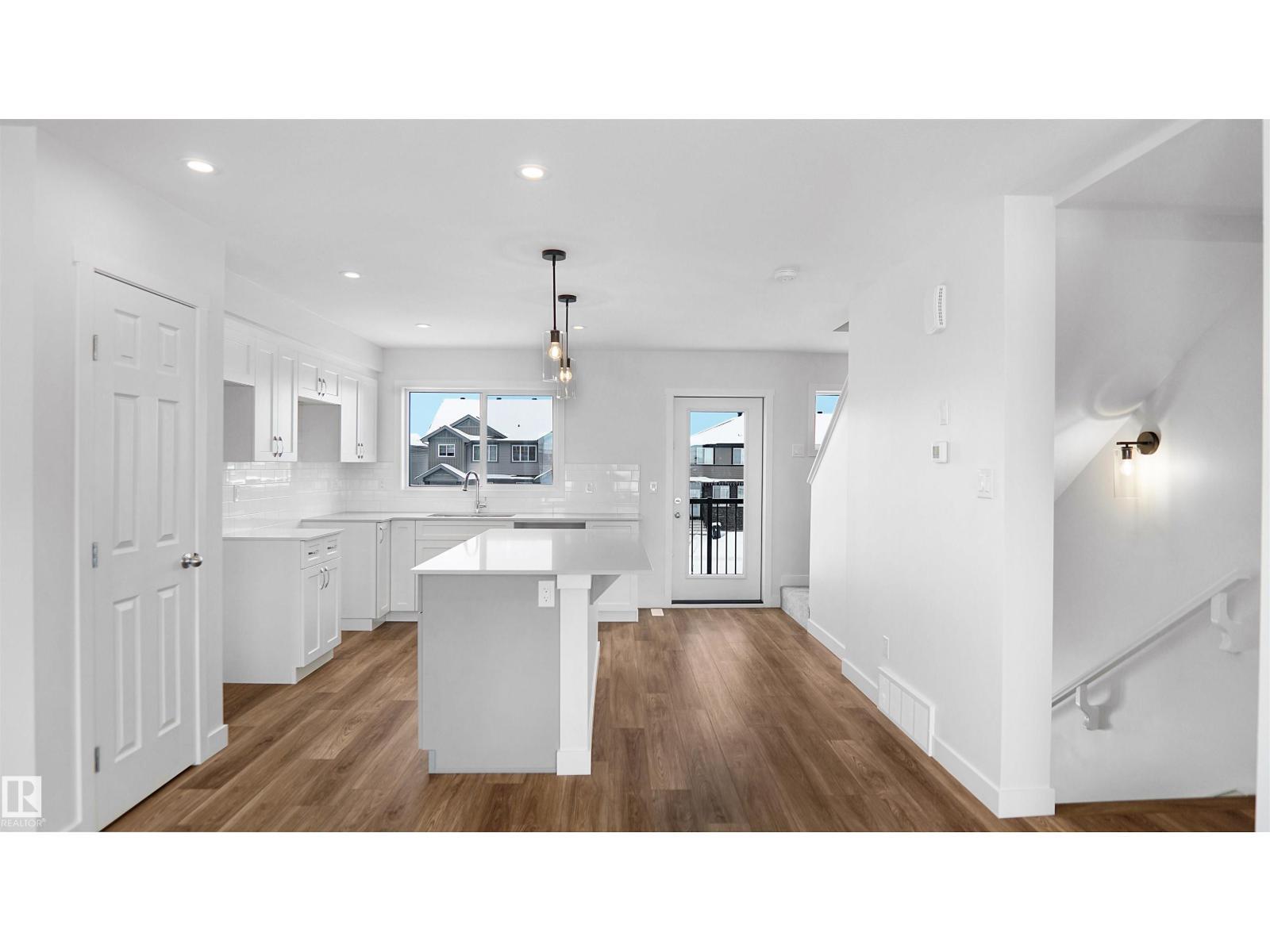 109 Nerine Cr, St. Albert, AB - Indoor Photo Showing Other Room