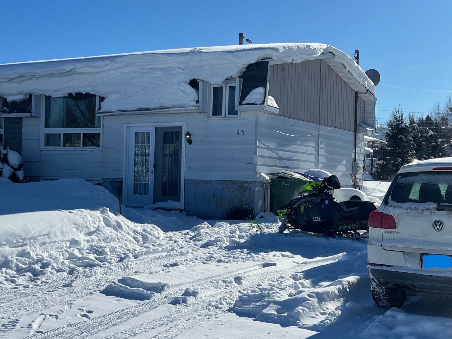 Front of Structure - 40 2E Rue, Chapais, QC - Outdoor