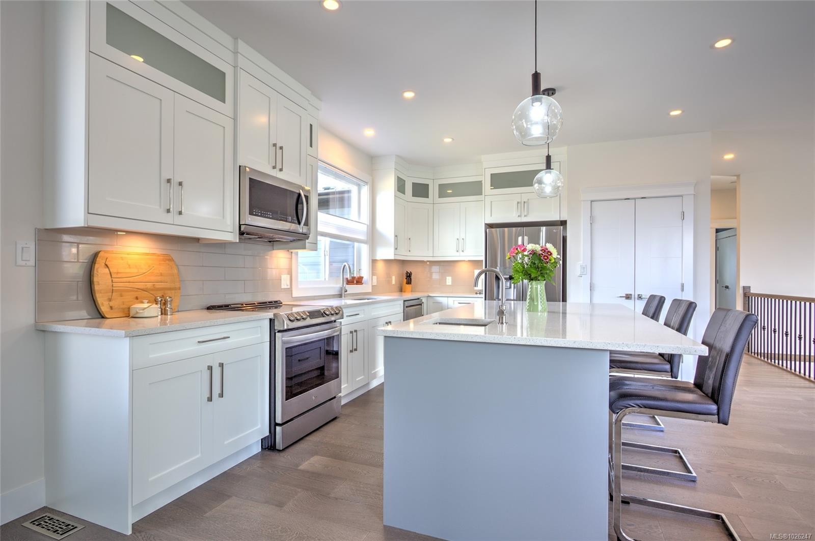 1218 Viewtop Rd, Duncan, BC