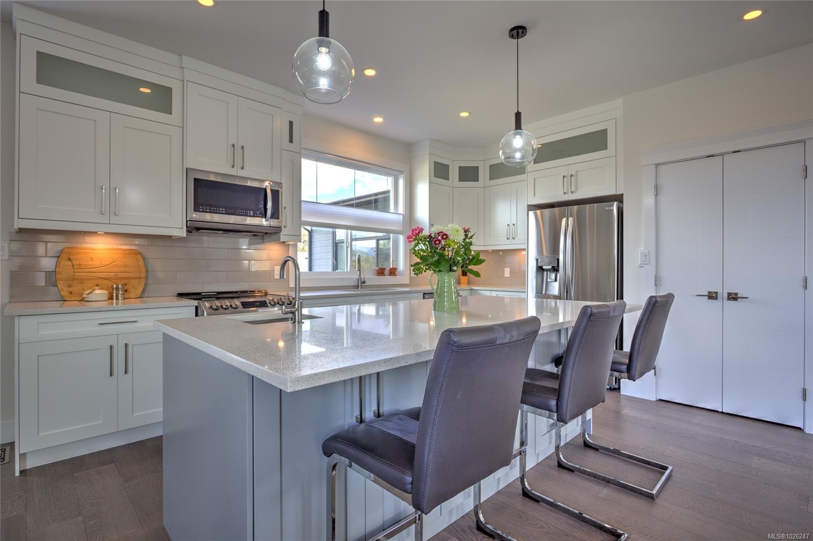 1218 Viewtop Rd, Duncan, BC