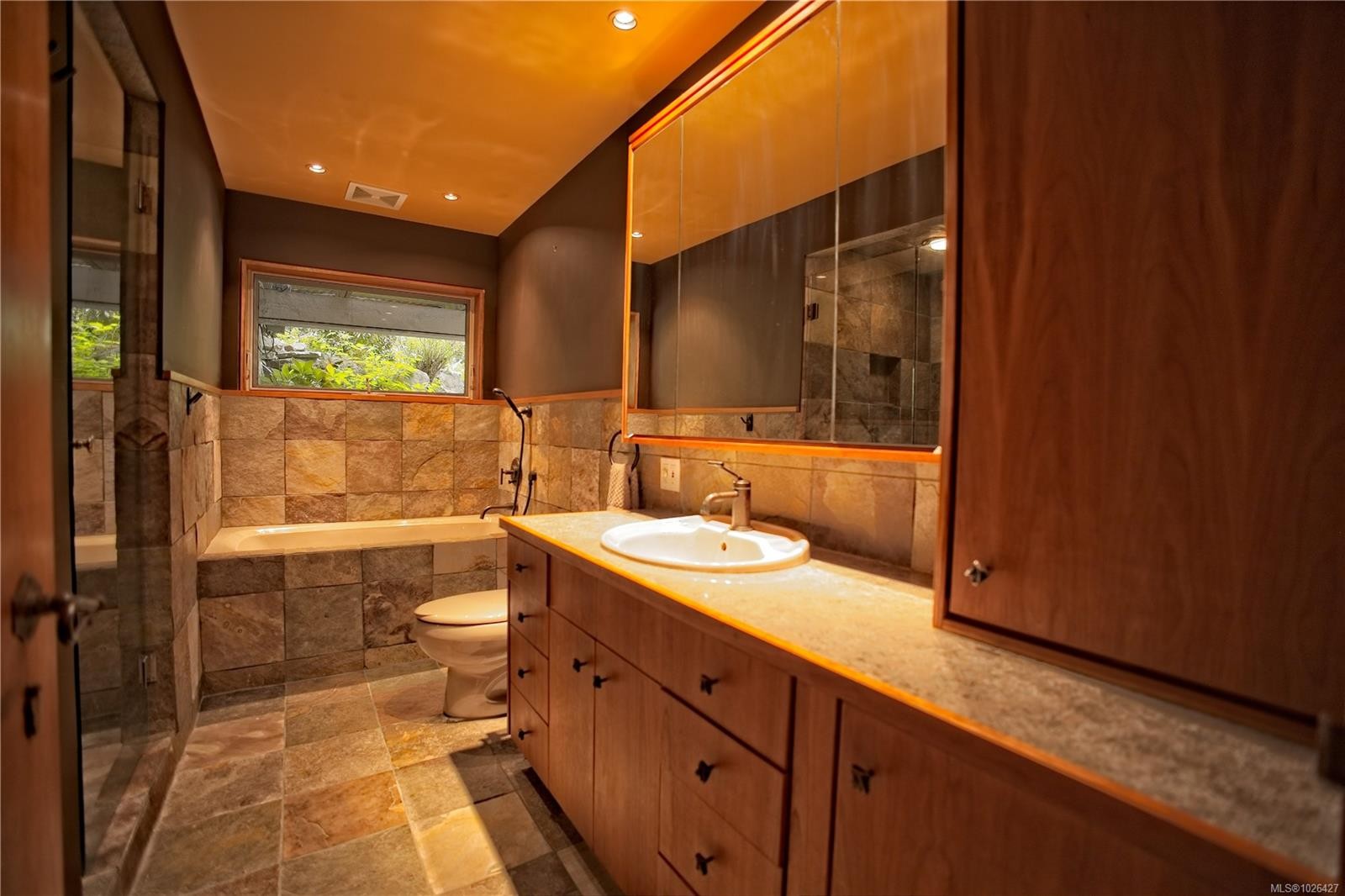 2875 Southey Point Rd, Salt Spring, BC