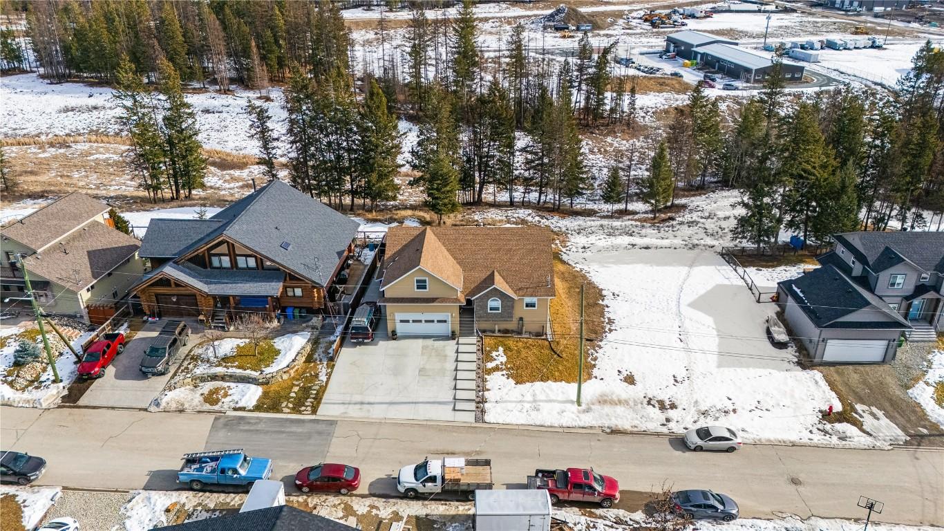 966 313Th Drive, Kimberley, BC - Outdoor