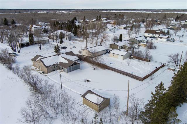 20 Poplar Ave, Ashern, MB
