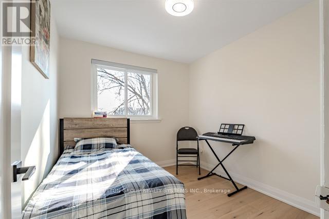 2nd Floor - 3rd Bedroom - 2280 Wiseman Court, Mississauga, ON - Indoor Photo Showing Bedroom