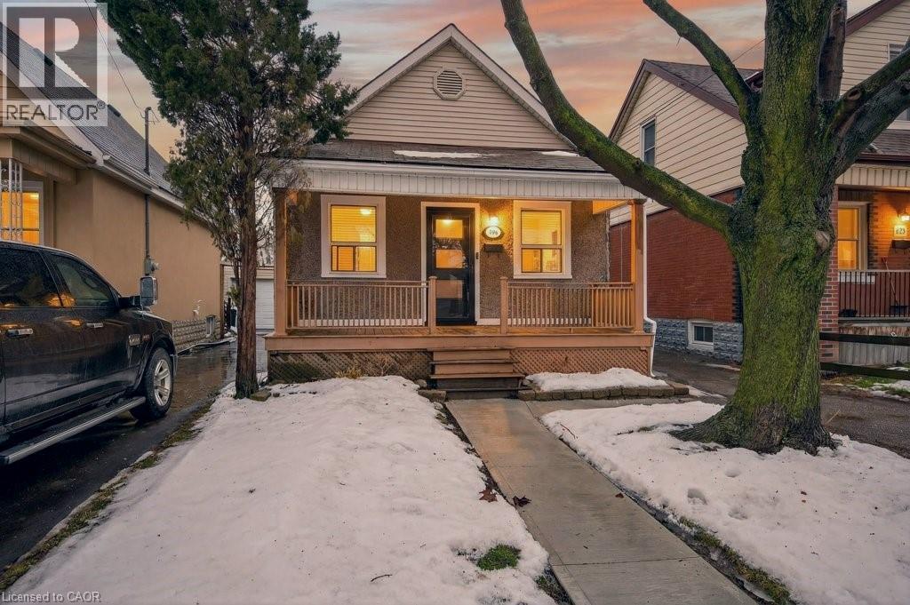 196 Paling Avenue, Hamilton, ON - Outdoor With Deck Patio Veranda