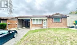 257 THORNCREST DRIVE Waterloo, ON N2L 4L2