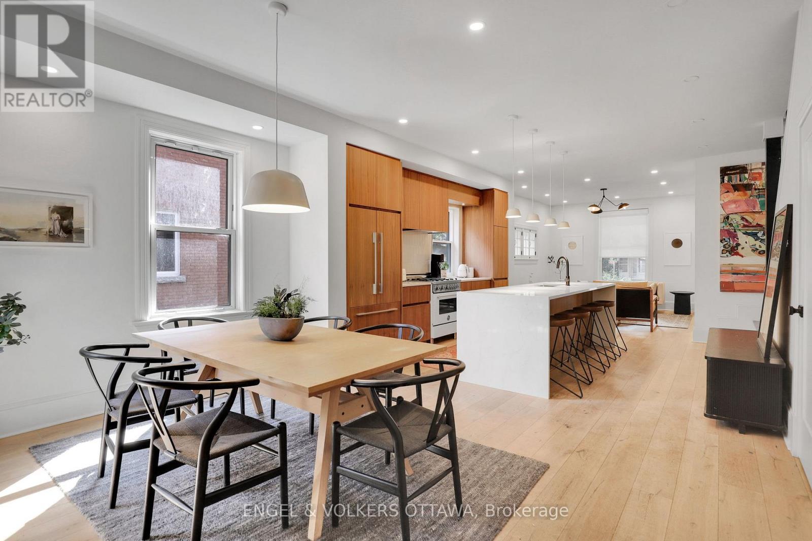 597 Maclaren Street, Ottawa, ON - Indoor Photo Showing Dining Room
