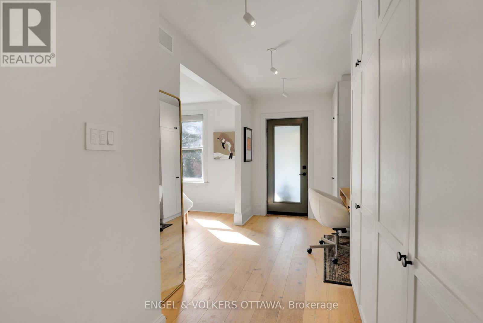 597 Maclaren Street, Ottawa, ON - Indoor Photo Showing Other Room