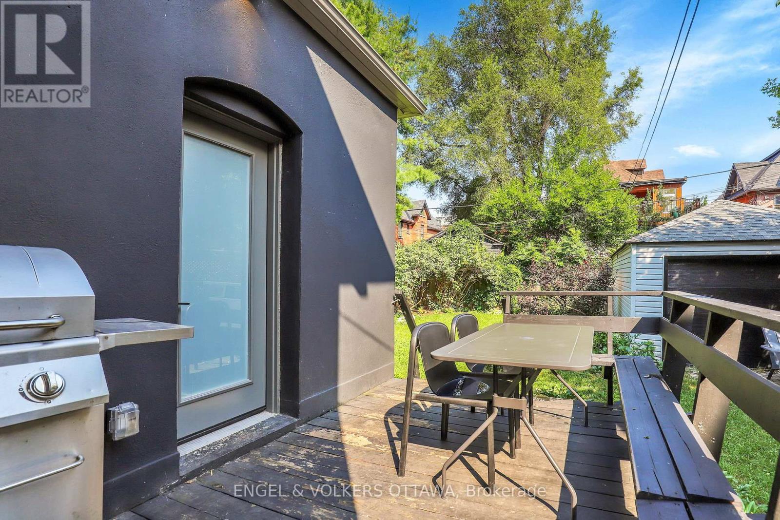 597 Maclaren Street, Ottawa, ON - Outdoor