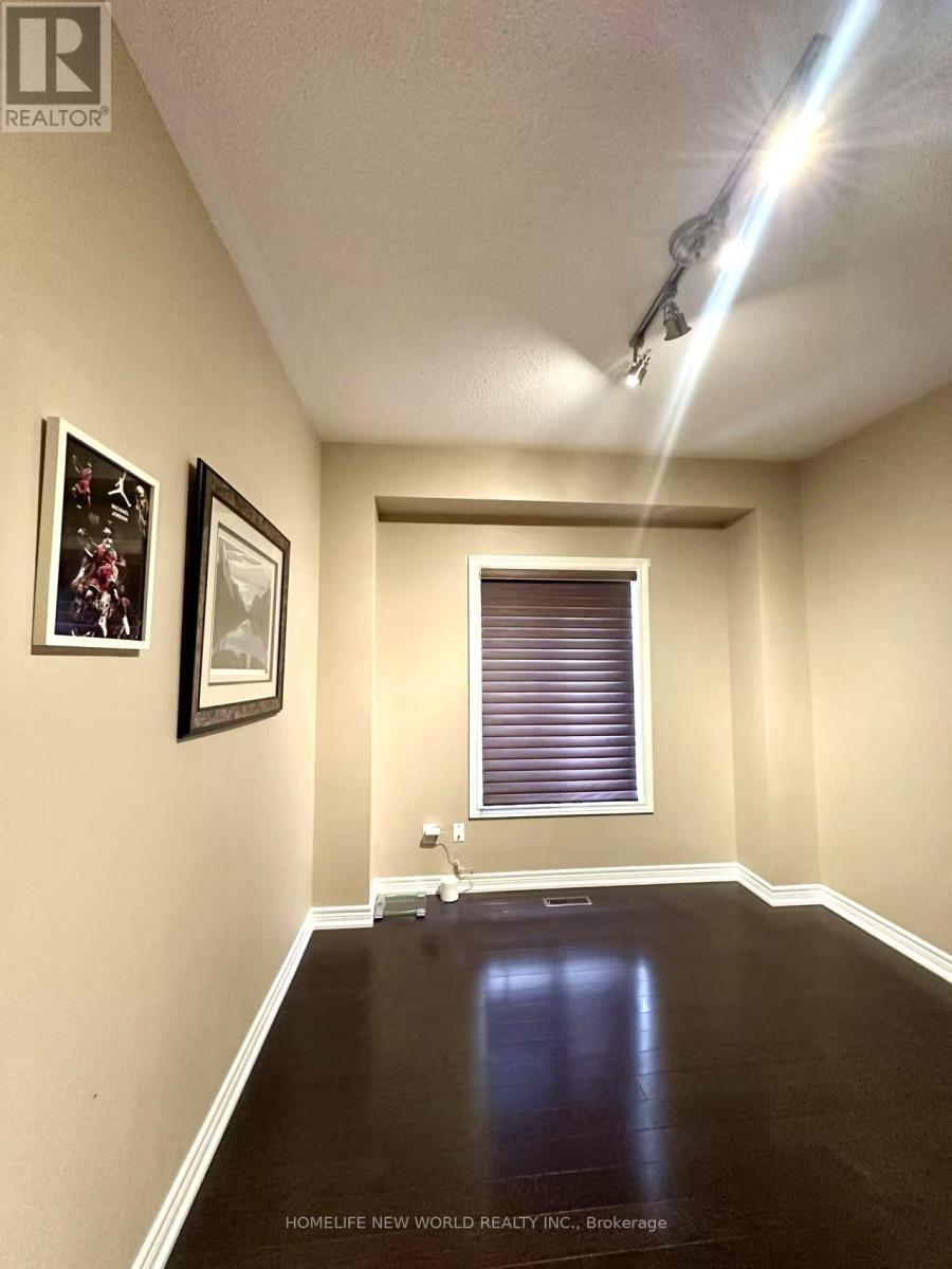 157 Farmstead Road, Richmond Hill, ON - Indoor Photo Showing Other Room