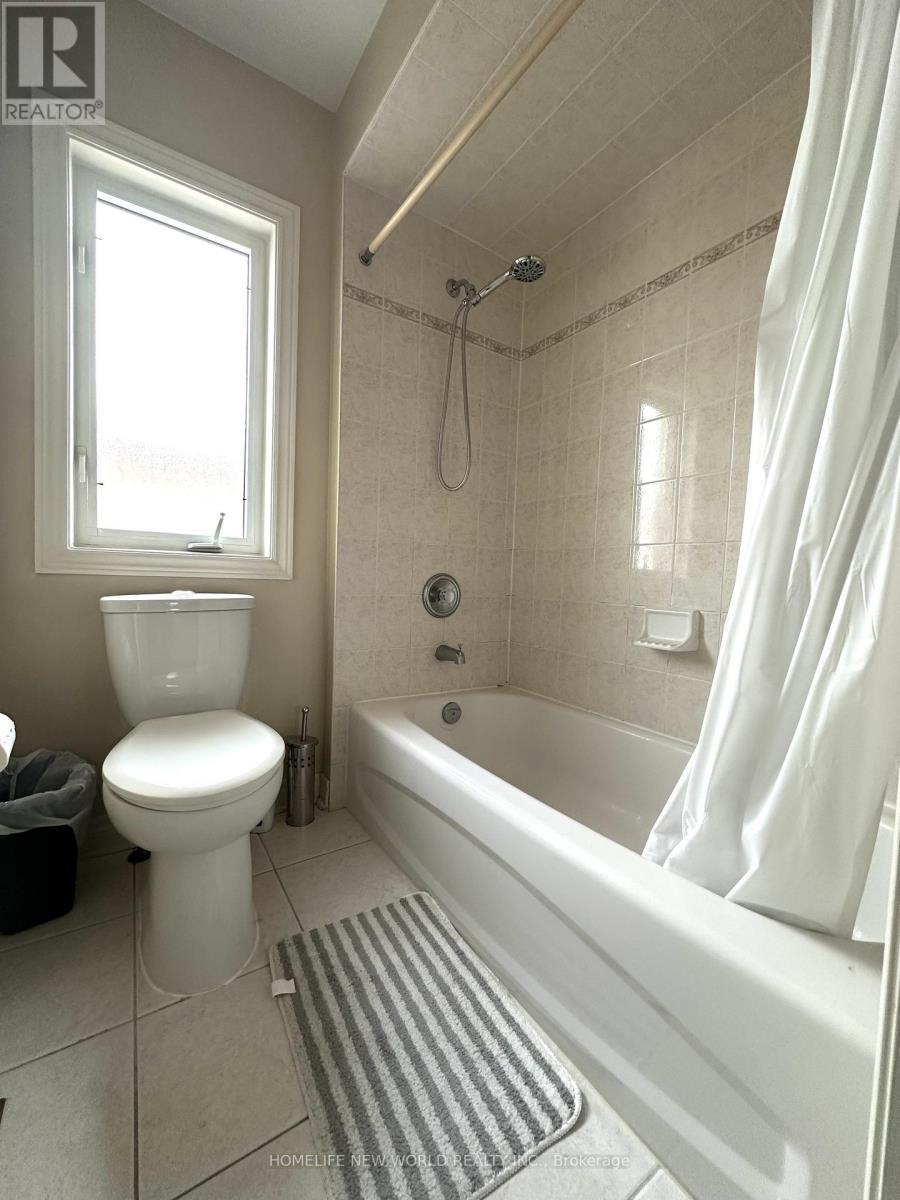 157 Farmstead Road, Richmond Hill, ON - Indoor Photo Showing Bathroom