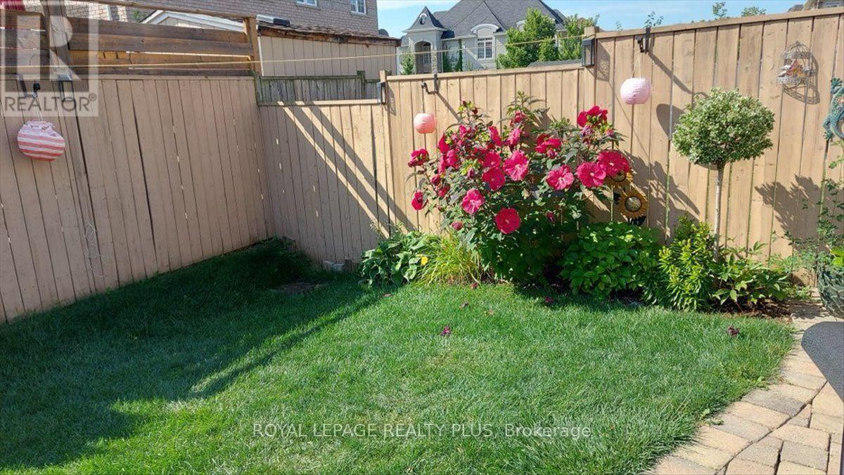 5300 Palmetto Place, Mississauga, ON - Outdoor