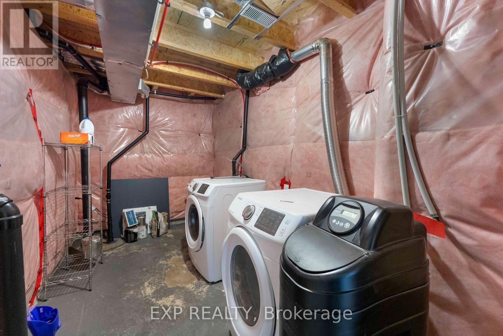 203 Grovehill Crescent, Kitchener, ON - Indoor Photo Showing Laundry Room