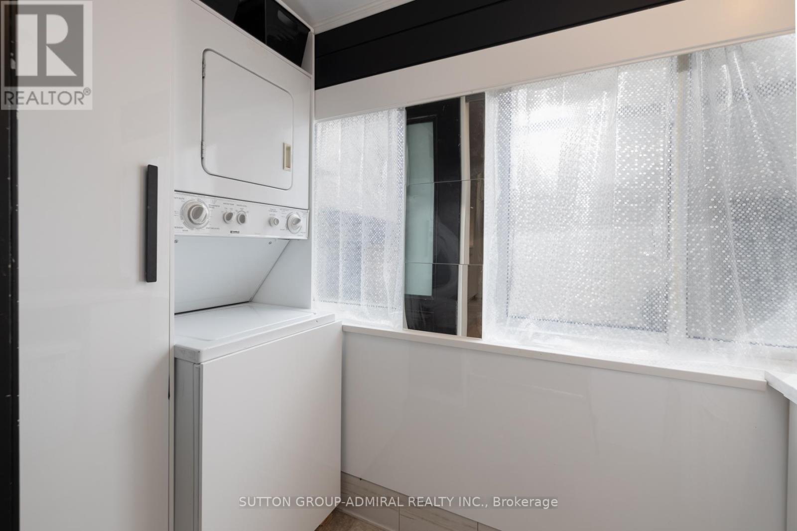 70 Belleville Street, Prince Edward County, ON - Indoor Photo Showing Laundry Room