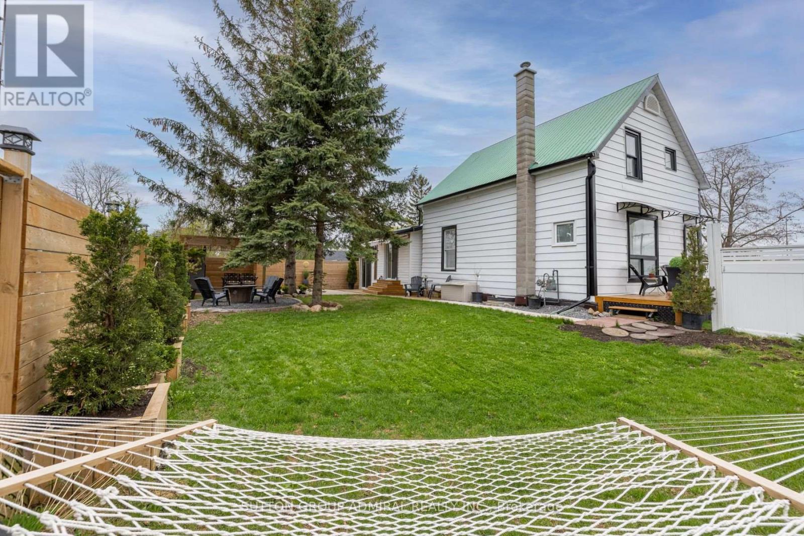 70 Belleville Street, Prince Edward County, ON - Outdoor