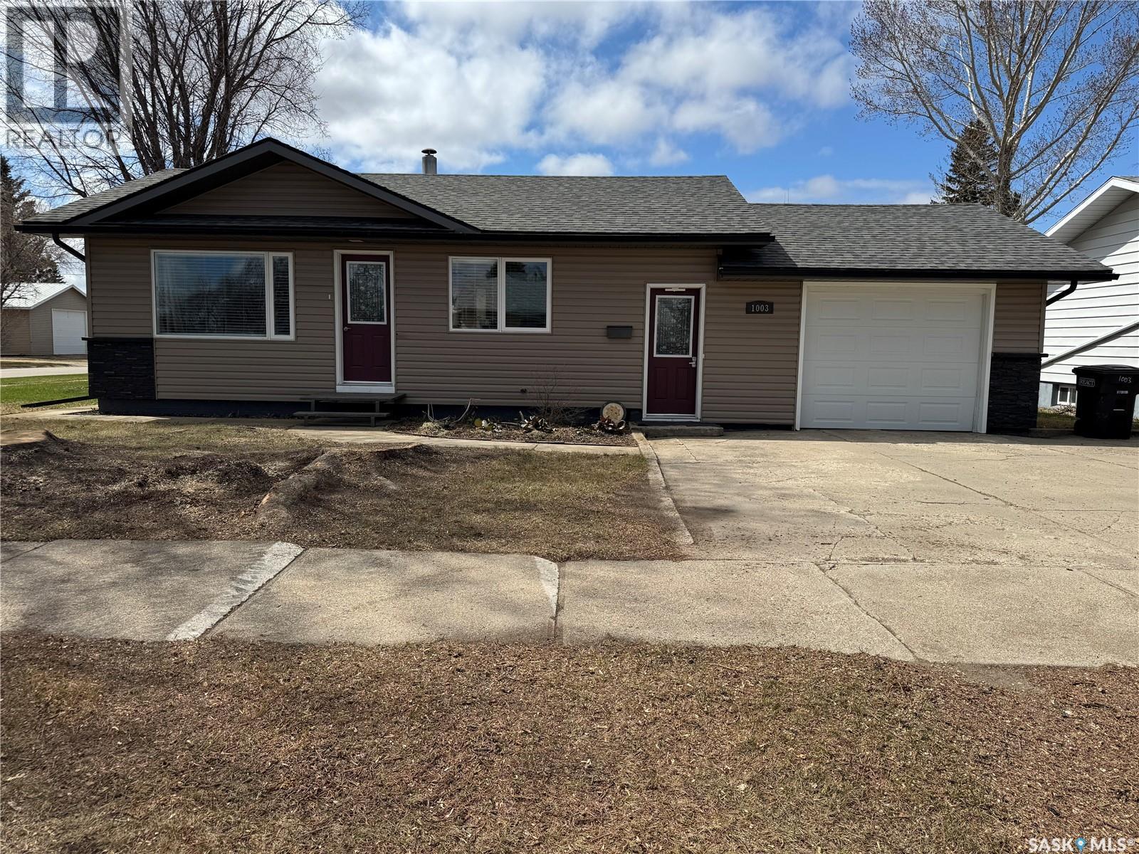 1003 11Th Street, Humboldt, SK - Outdoor