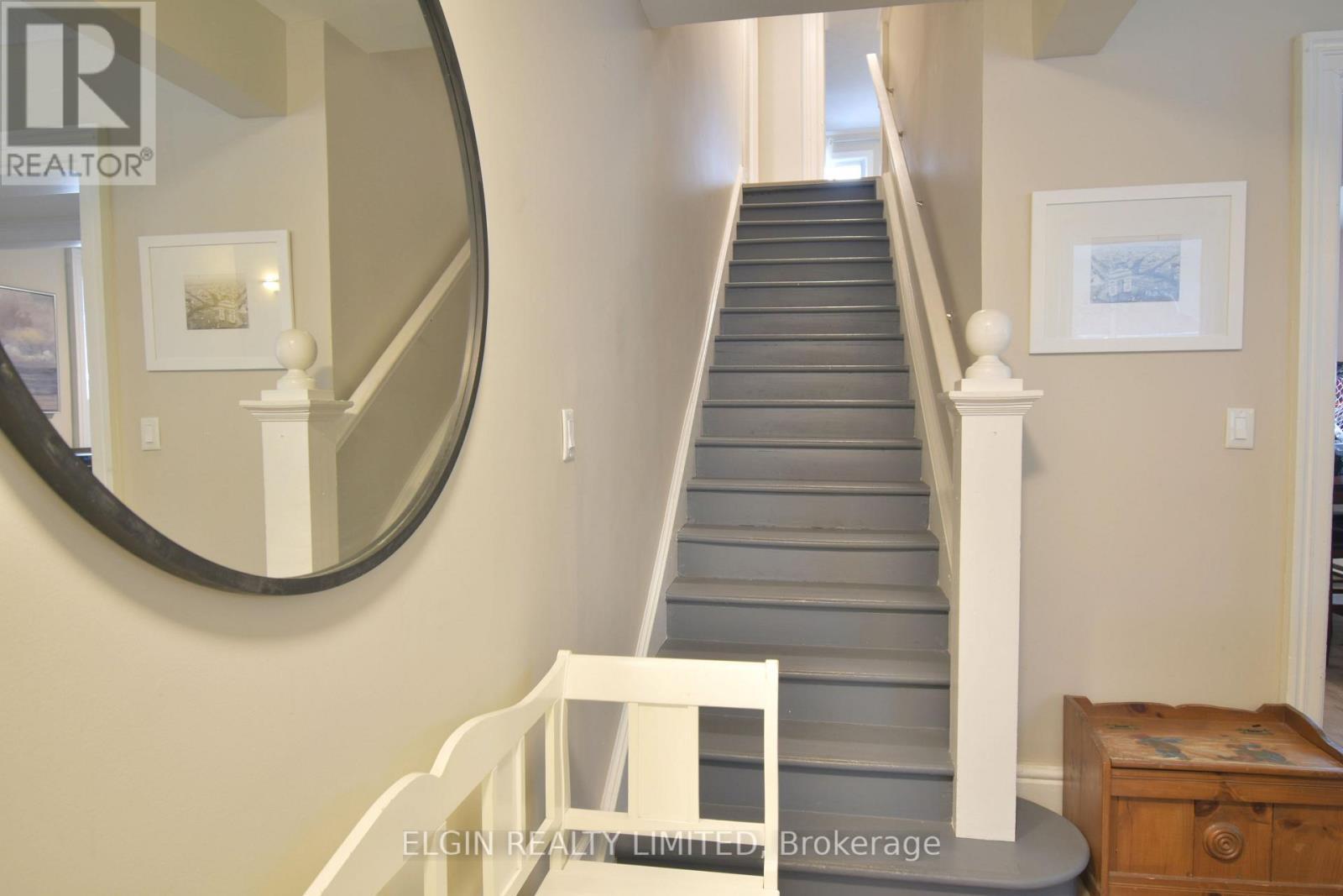 57 Scott Street, St. Thomas, ON - Indoor Photo Showing Other Room