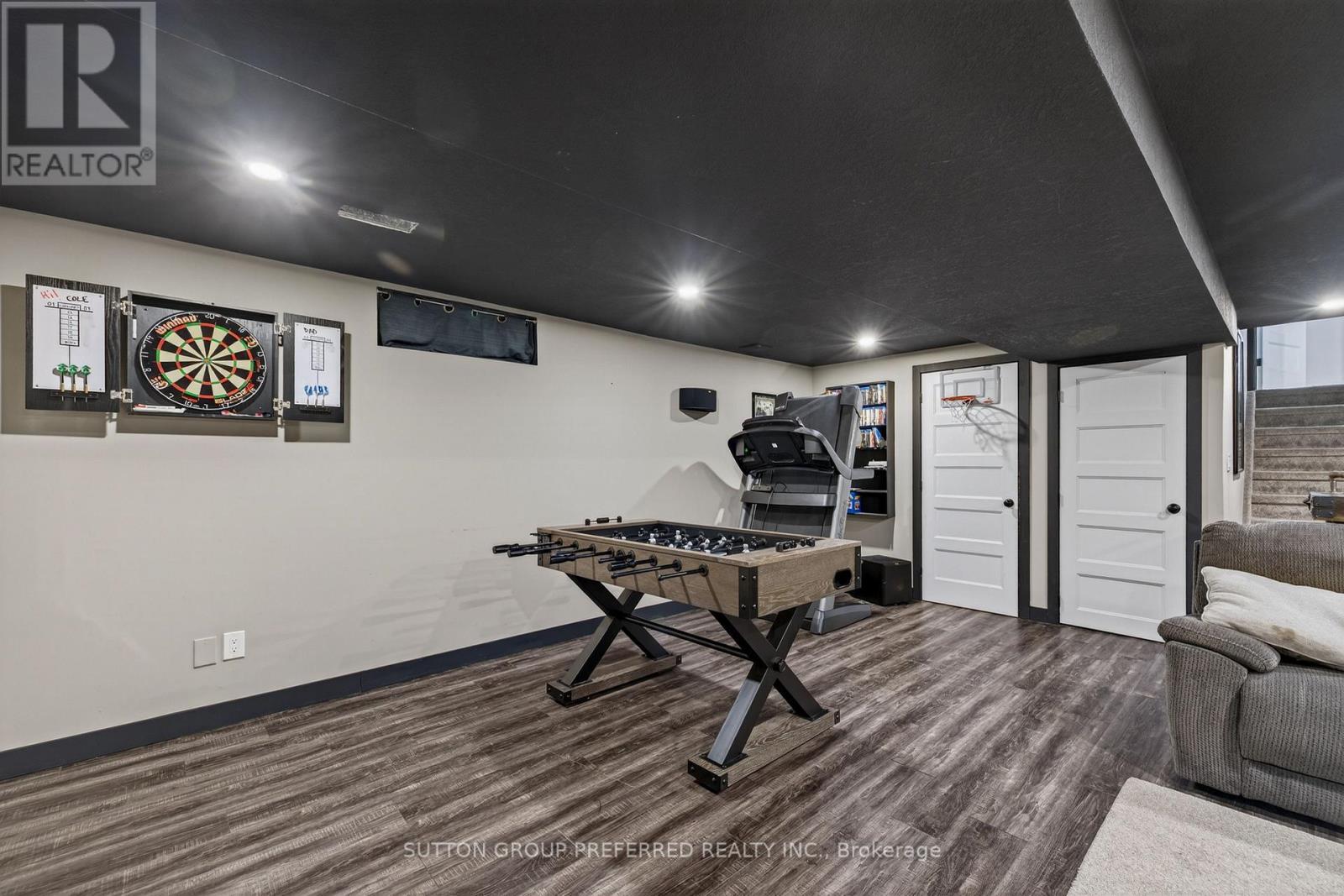 44 Cumberland Crescent, London North (North G), ON - Indoor