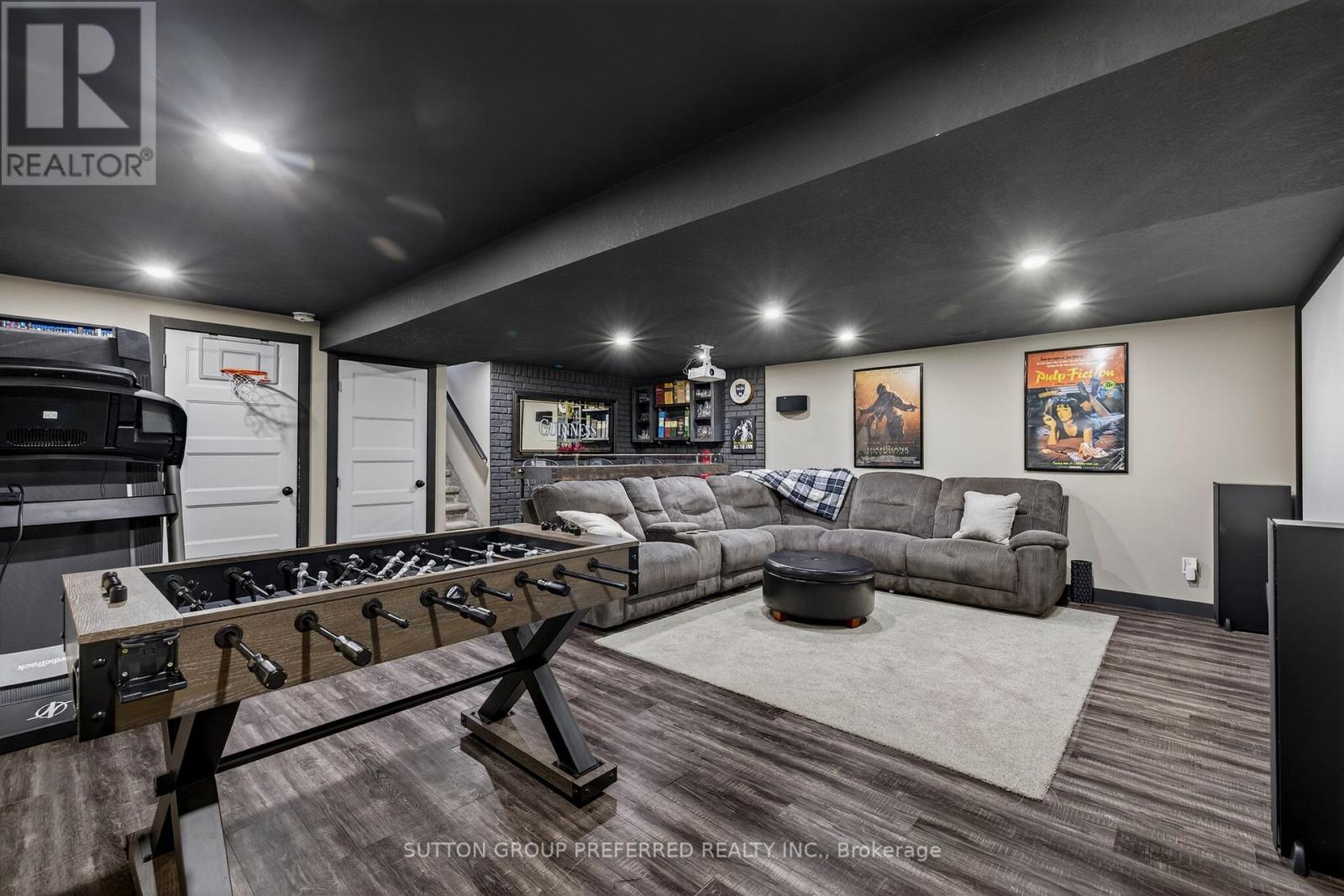 44 Cumberland Crescent, London North (North G), ON - Indoor