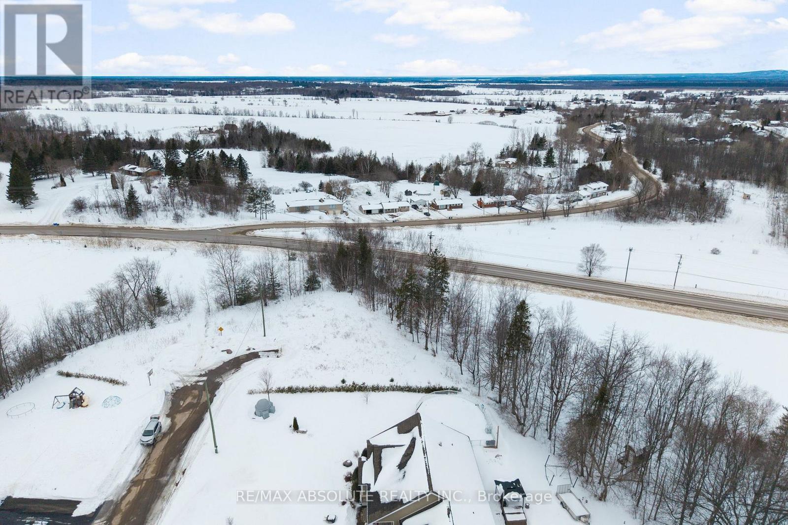 6 Lowe Court, Whitewater Region, ON