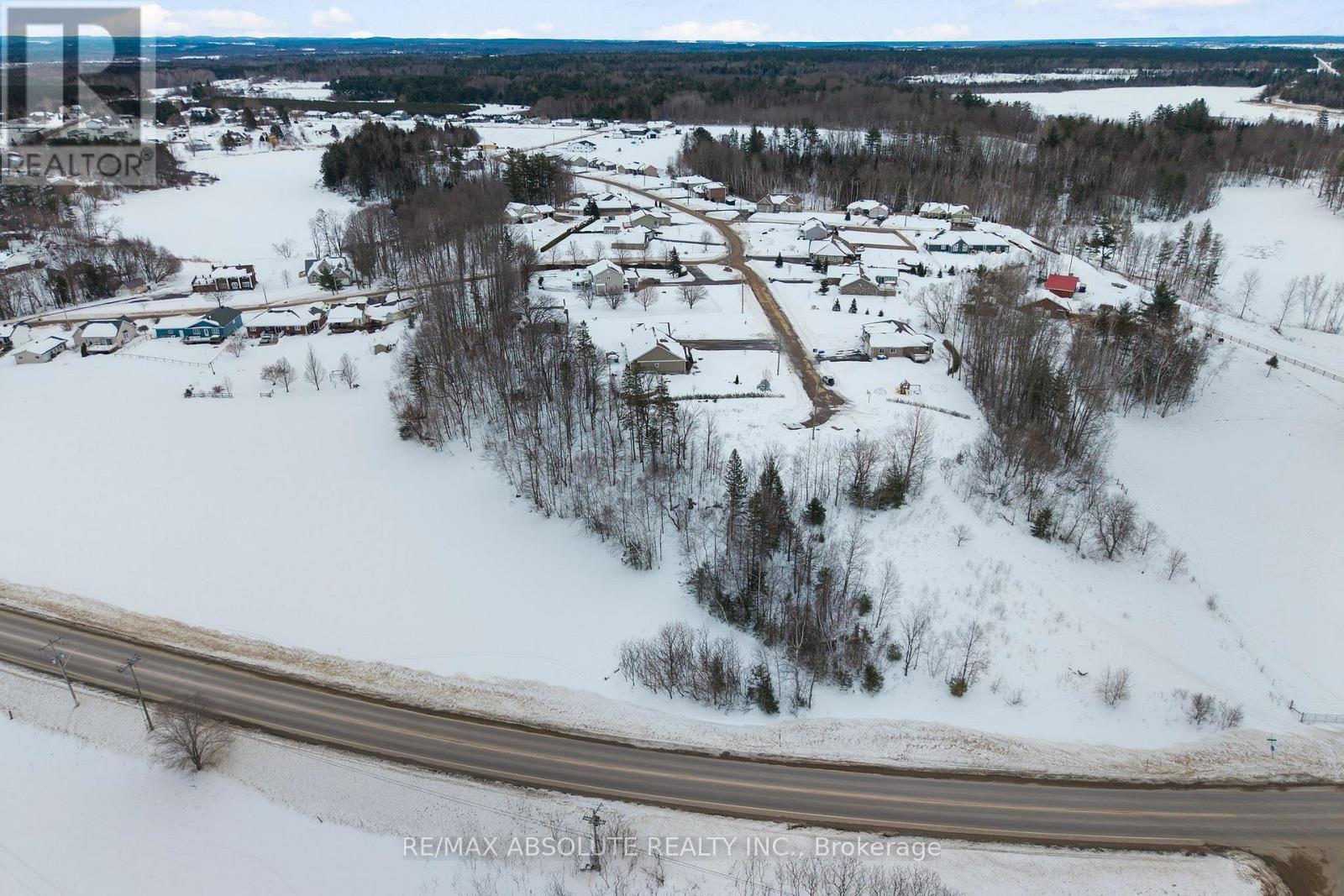 6 Lowe Court, Whitewater Region, ON