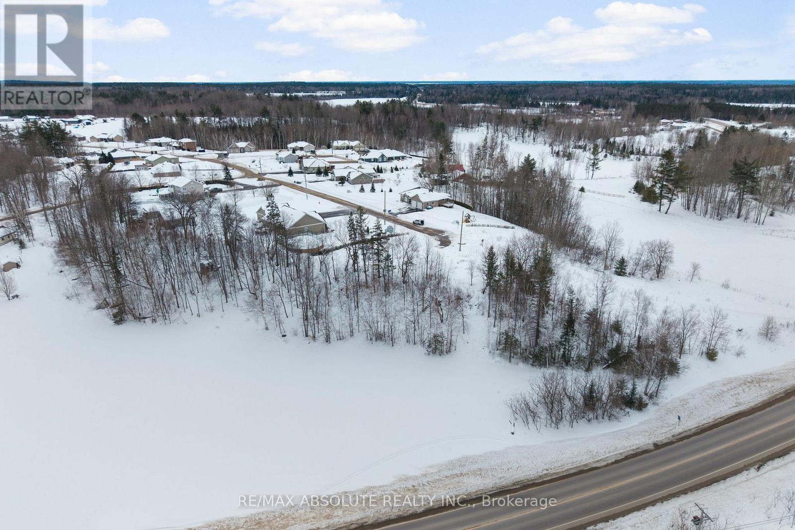 6 Lowe Court, Whitewater Region, ON