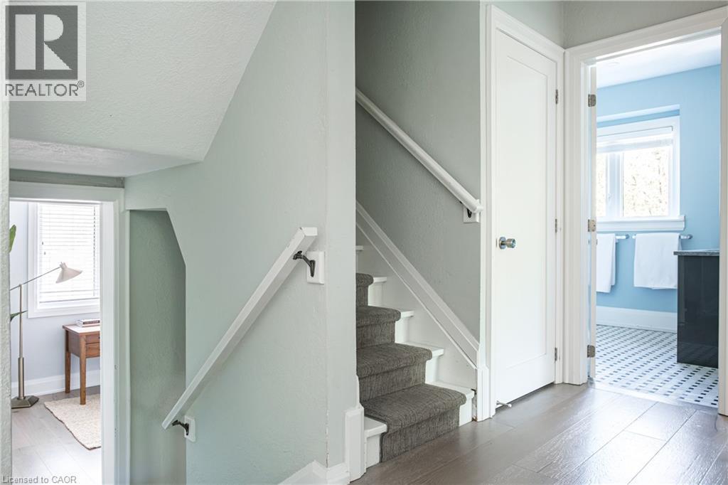 3 Oakwood Place, Hamilton, ON - Indoor Photo Showing Other Room