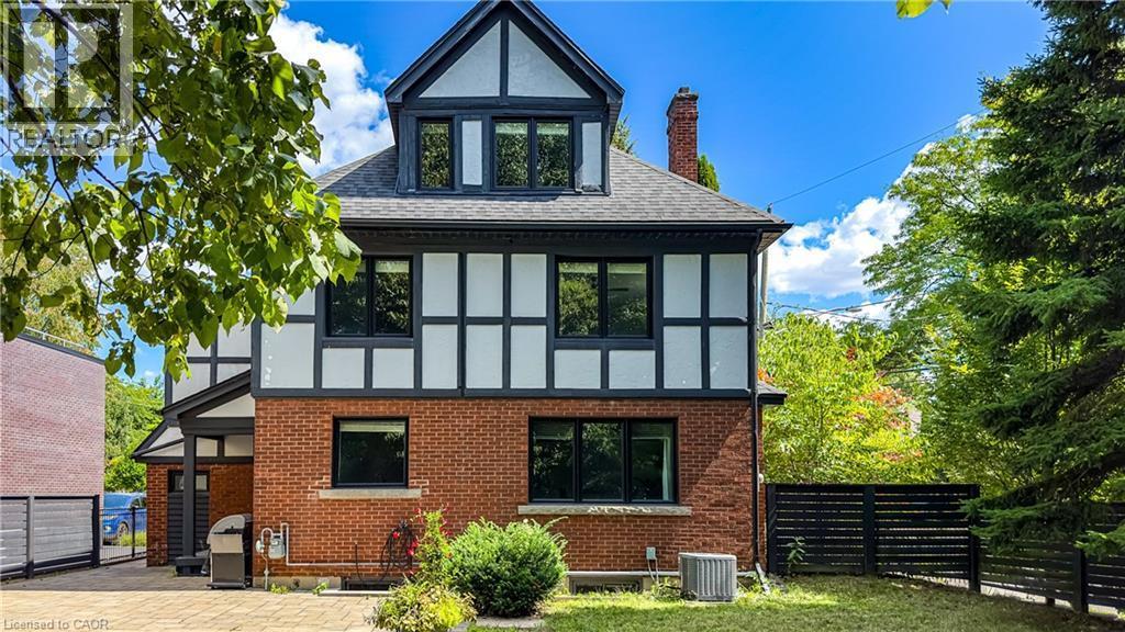 3 Oakwood Place, Hamilton, ON - Outdoor