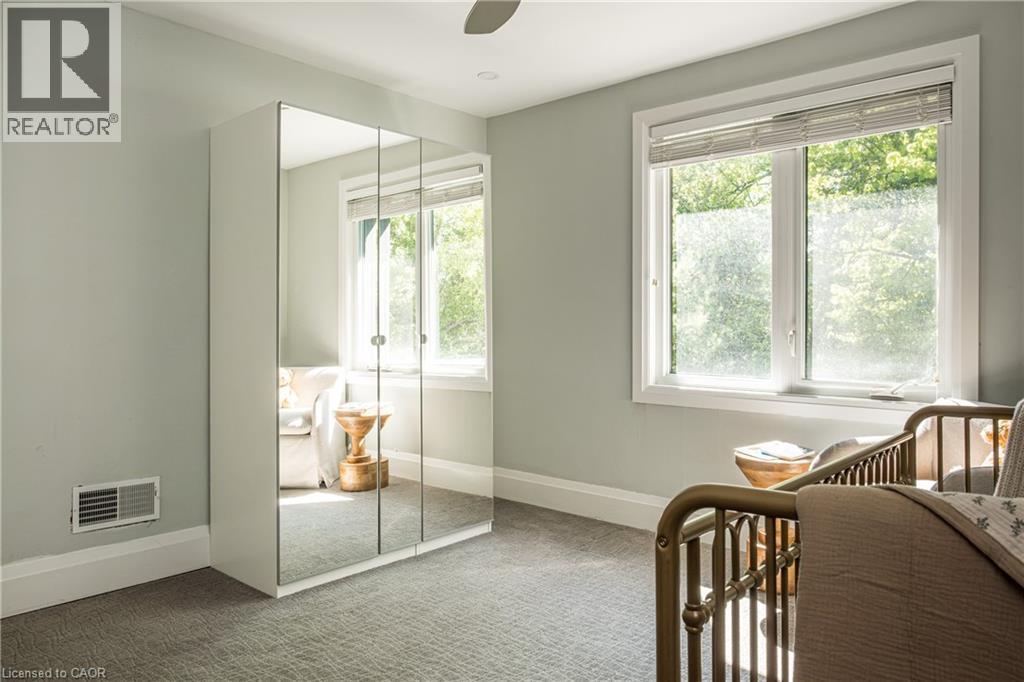 3 Oakwood Place, Hamilton, ON - Indoor