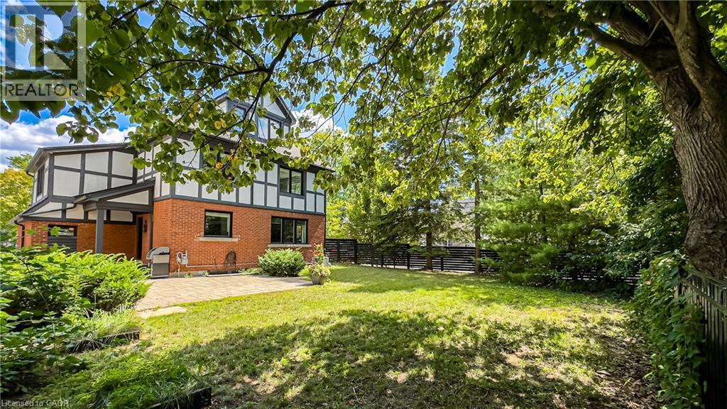 3 Oakwood Place, Hamilton, ON - Outdoor