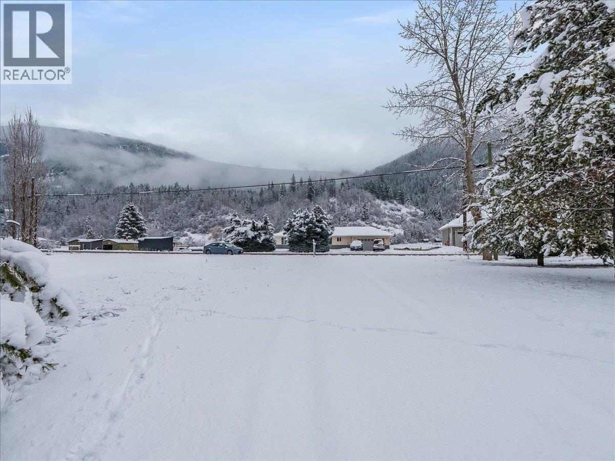 Mcphee Road Lot# 2, Castlegar, BC