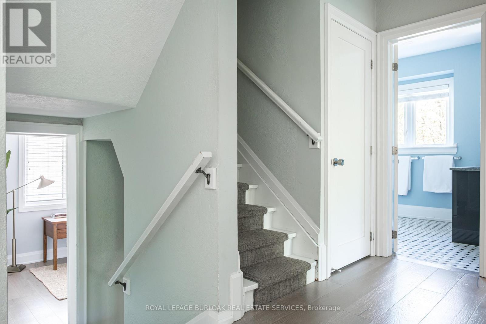 3 Oakwood Place, Hamilton, ON - Indoor Photo Showing Other Room