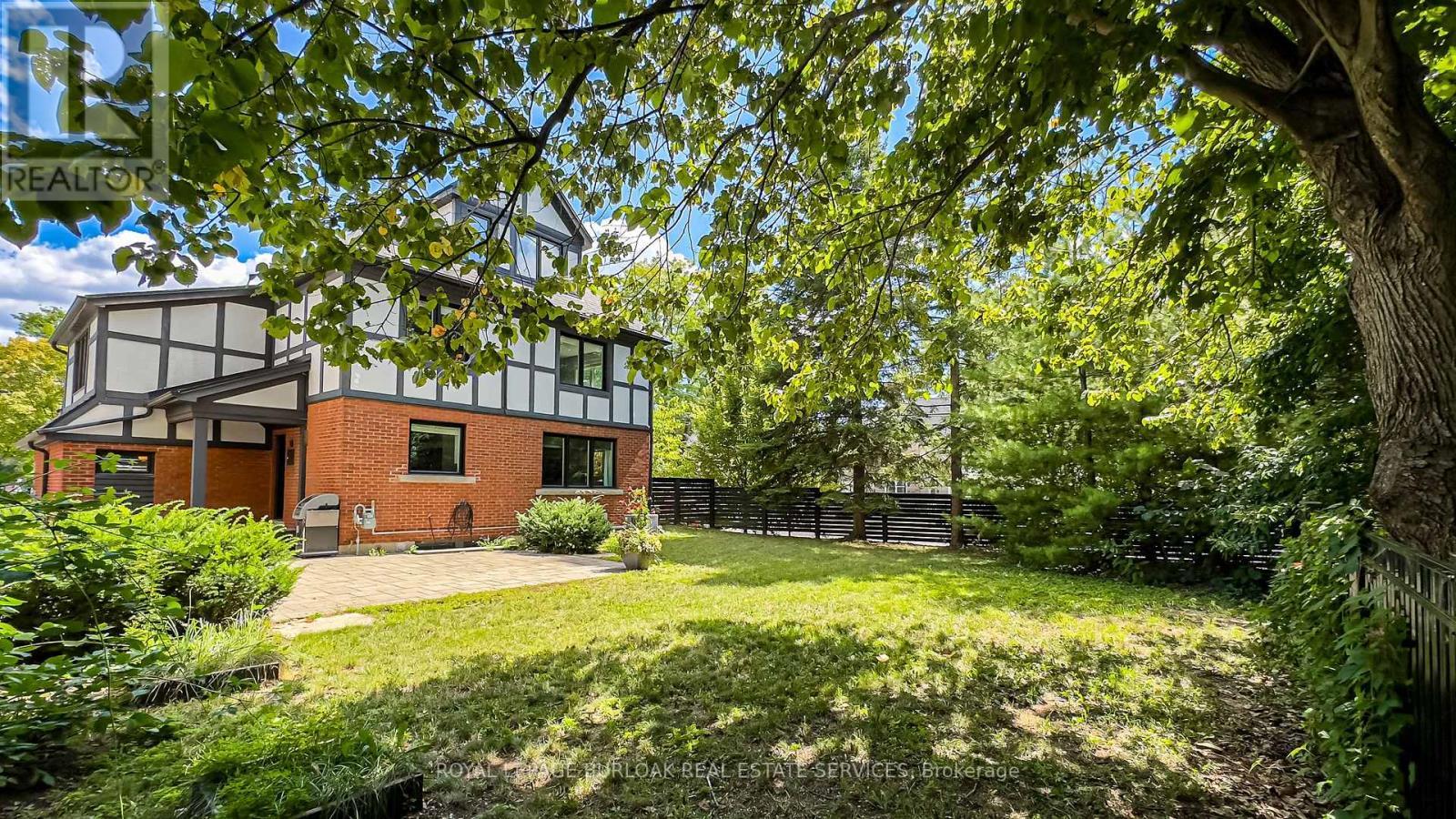 3 Oakwood Place, Hamilton, ON - Outdoor