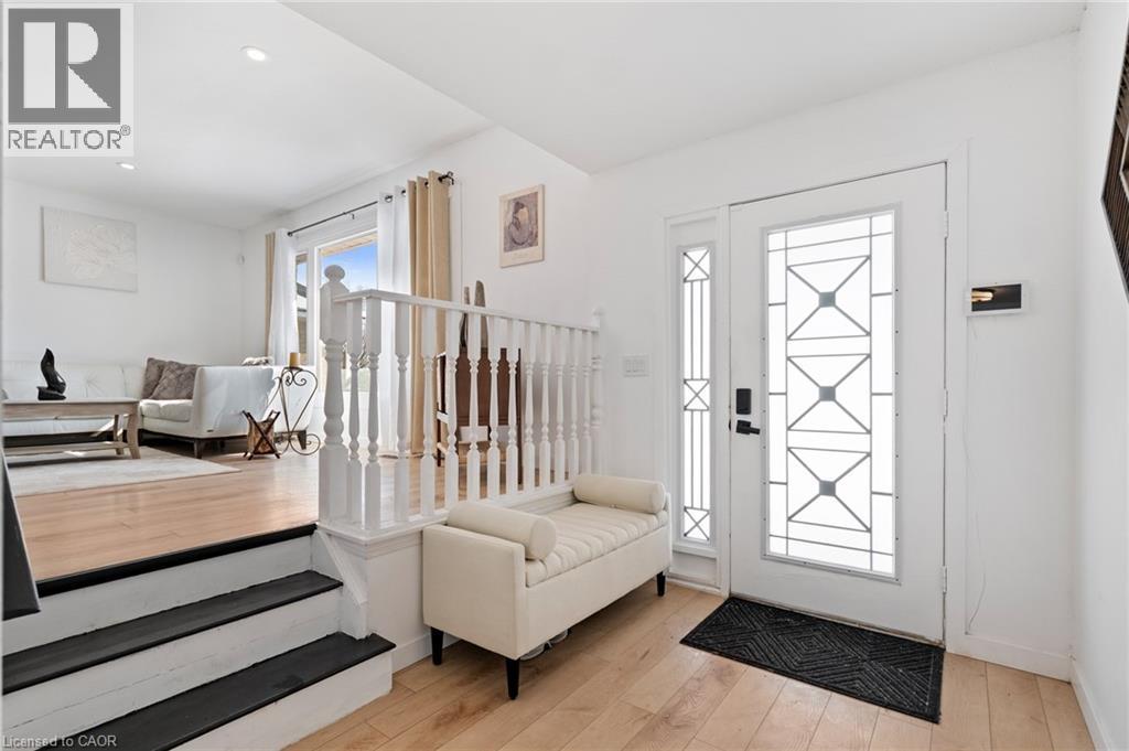 24 Keefer Road, Thorold, ON - Indoor