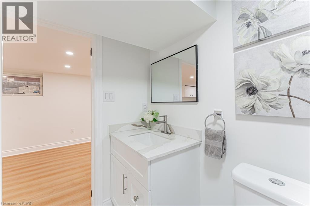 Lovely bright bathroom all new & gorgeous! - 15 Barnesdale Avenue N, Hamilton, ON - Indoor Photo Showing Bathroom