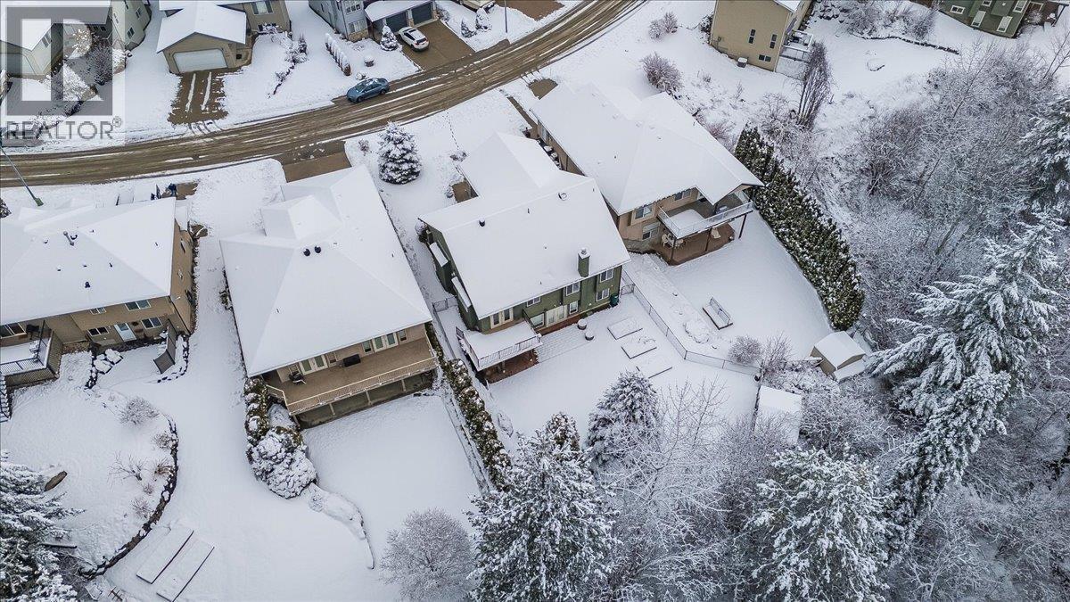 1532 Emerald Crescent, Castlegar, BC - Outdoor With View