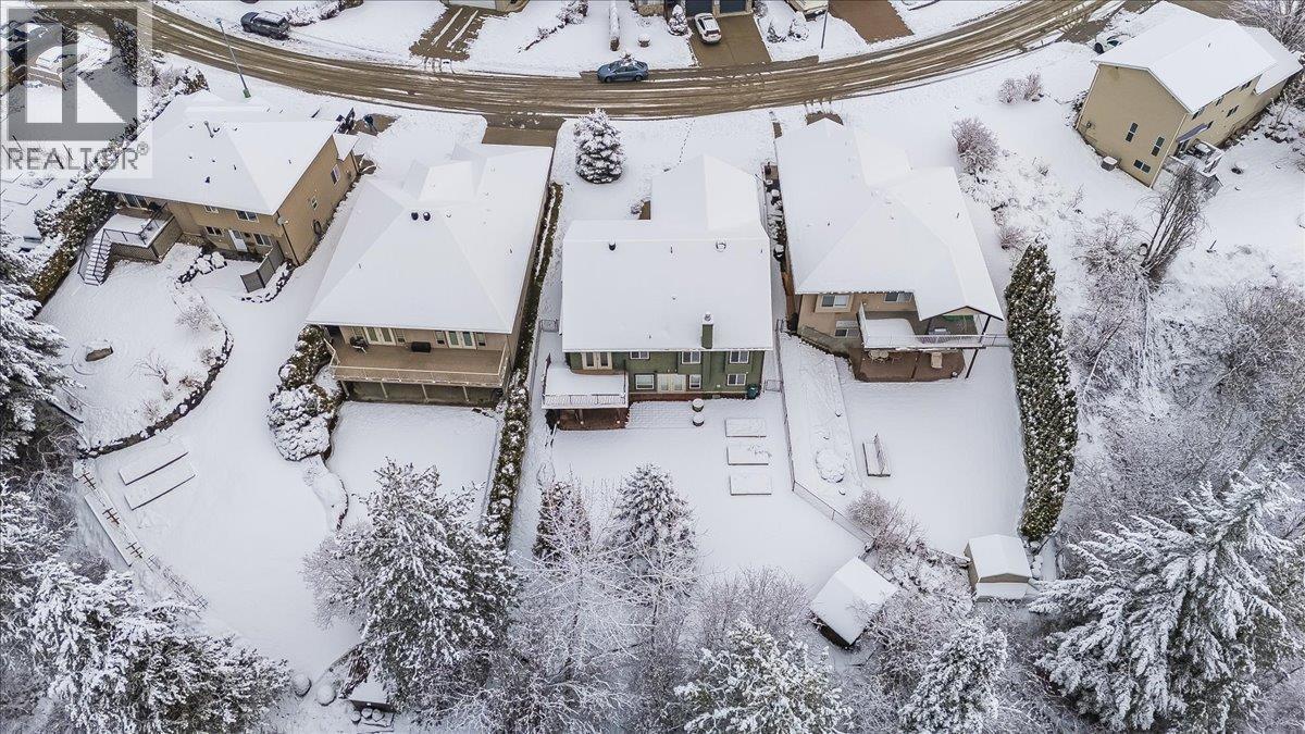 1532 Emerald Crescent, Castlegar, BC - Outdoor