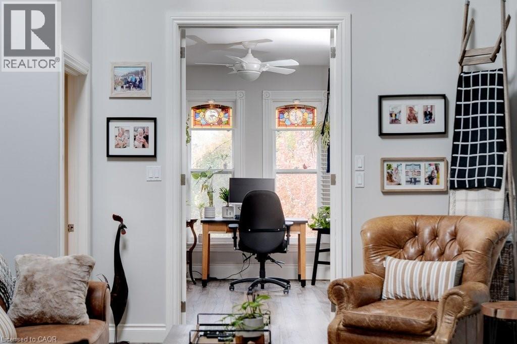 7 Homewood Avenue, Hamilton, ON - Indoor