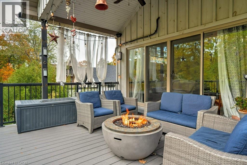 7 Homewood Avenue, Hamilton, ON - Outdoor With Deck Patio Veranda With Exterior