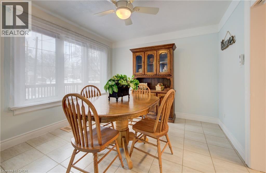 76 Brentwood Avenue, Kitchener, ON - Indoor Photo Showing Dining Room