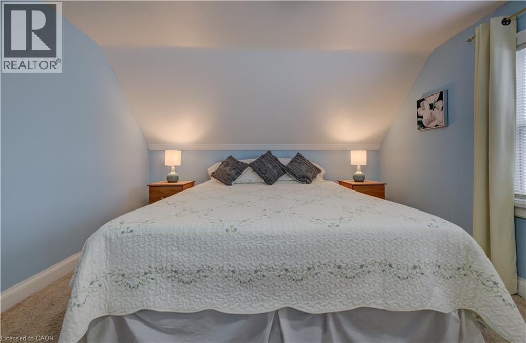 76 Brentwood Avenue, Kitchener, ON - Indoor Photo Showing Bedroom