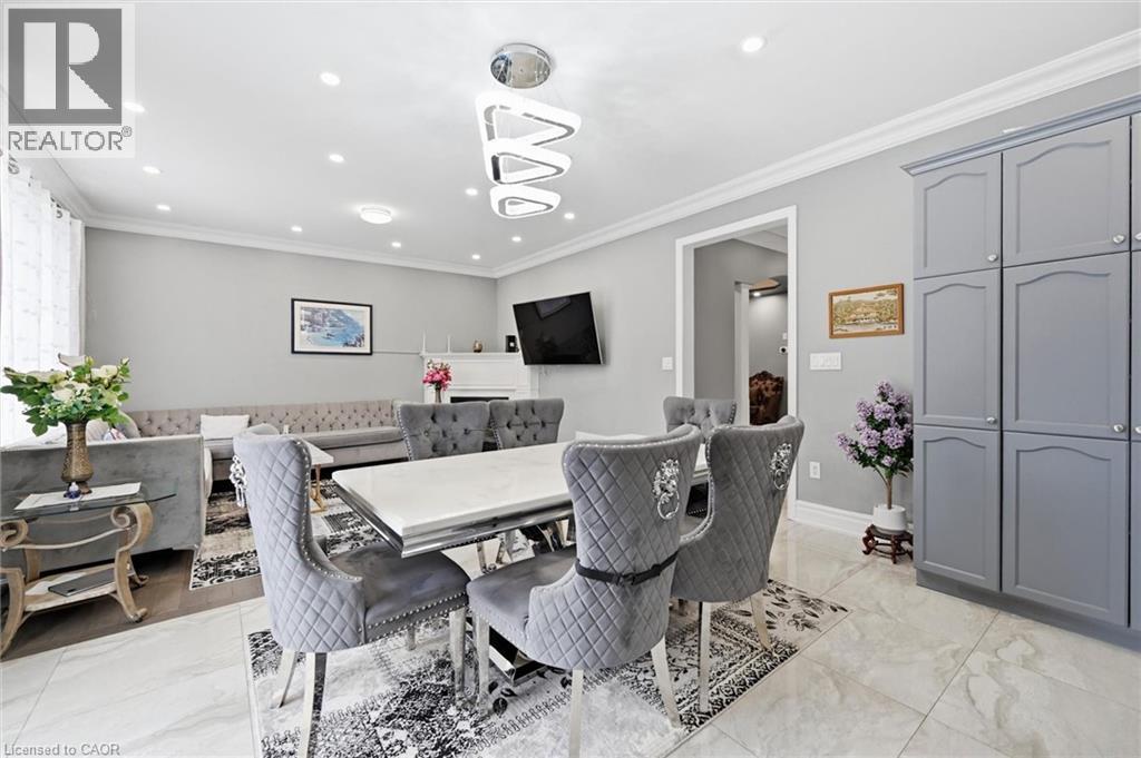 Dining room with ornamental molding and recessed lighting - 456 Valridge Drive, Ancaster, ON - Indoor