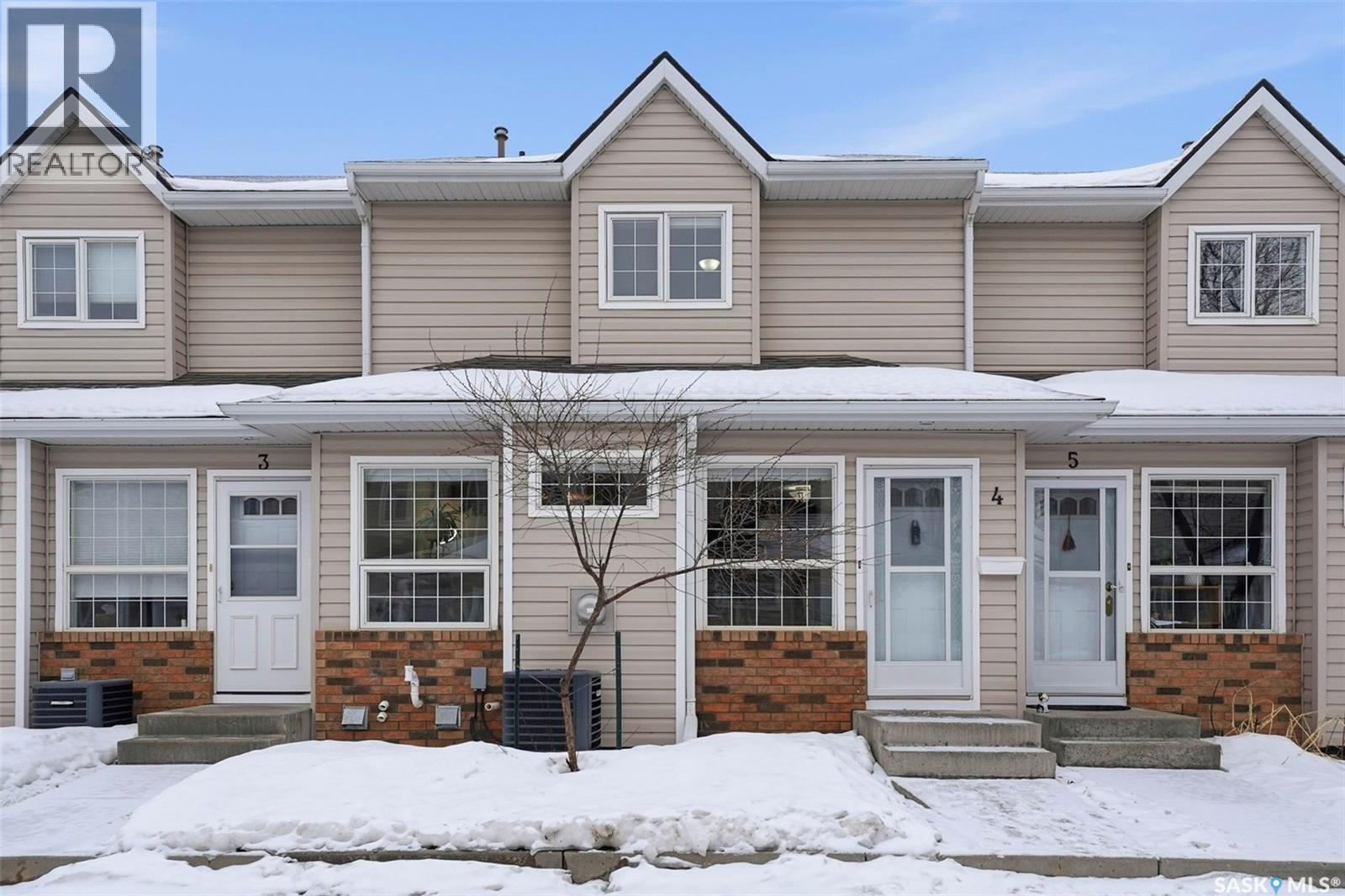 4 102 Willow Street, Saskatoon, SK - Outdoor With Facade