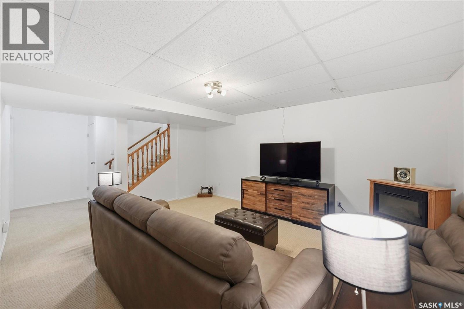 4 102 Willow Street, Saskatoon, SK - Indoor