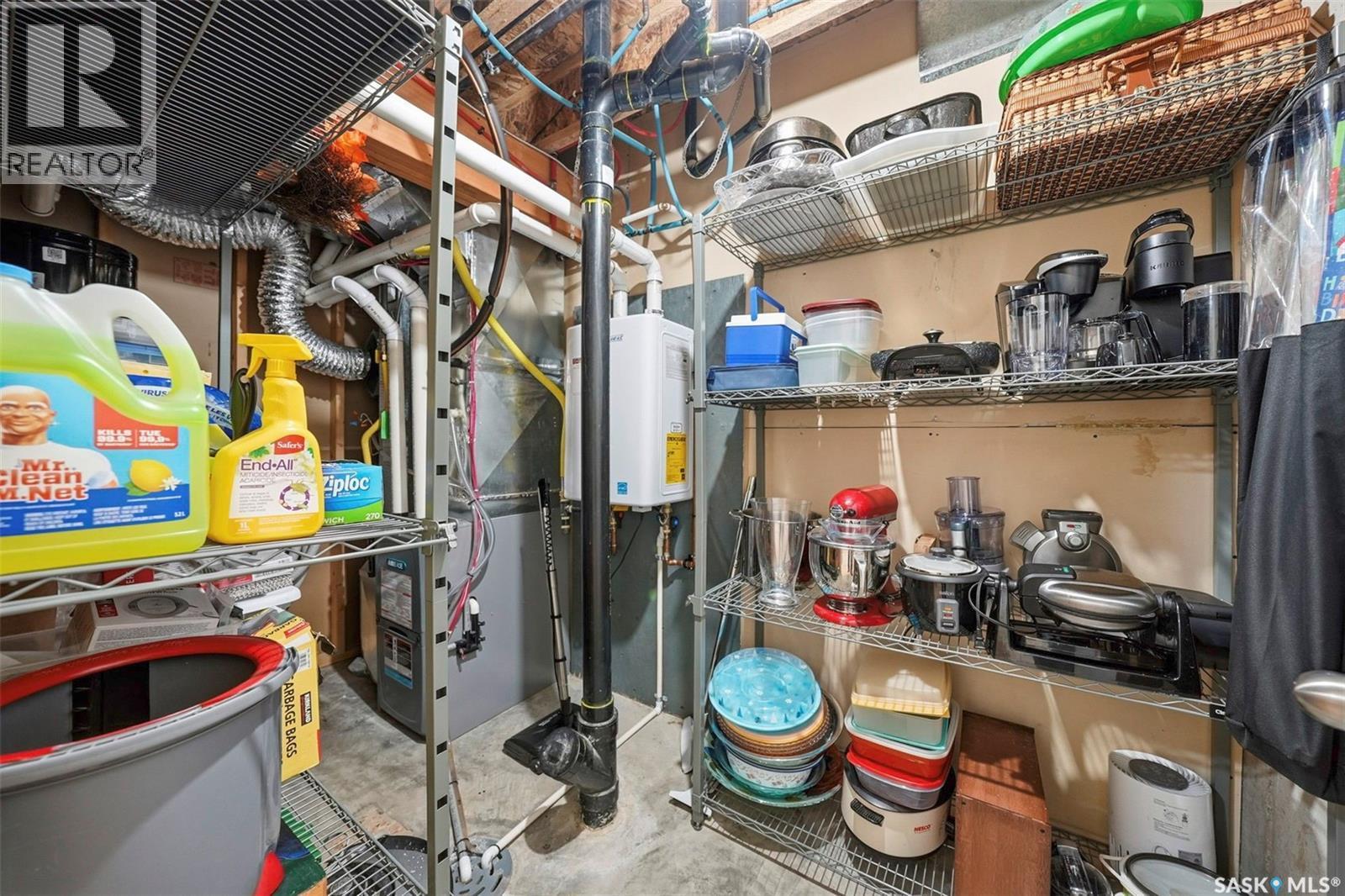 4 102 Willow Street, Saskatoon, SK - Indoor Photo Showing Basement