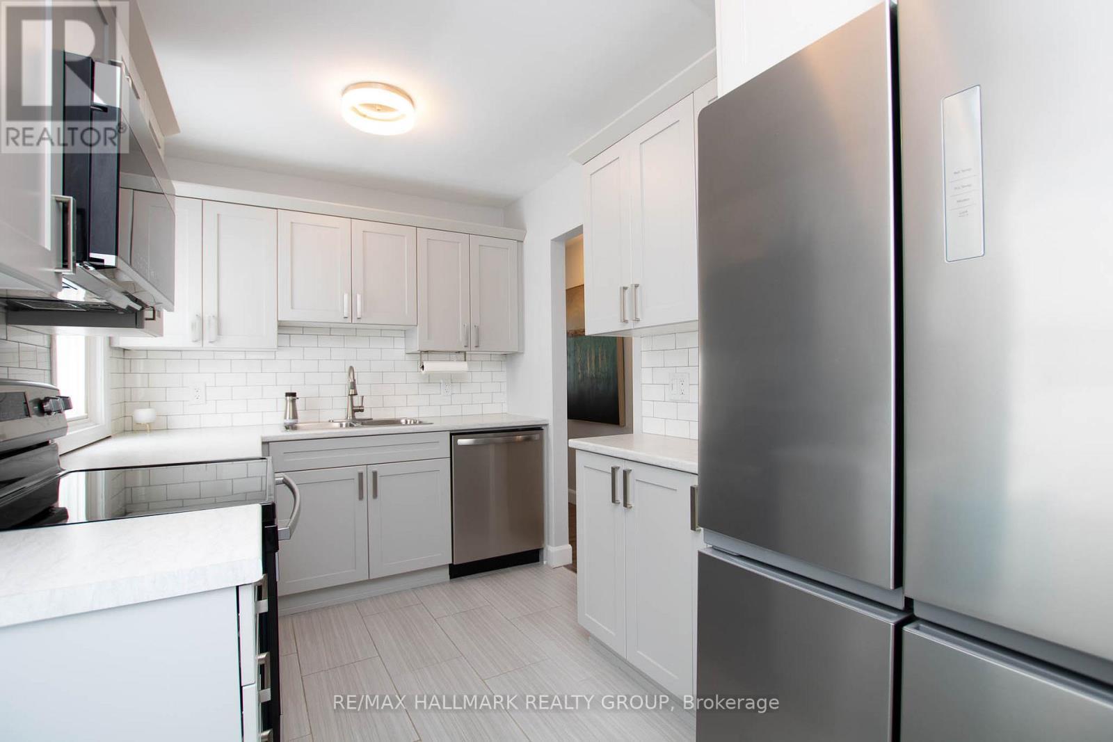 929 Merivale Road, Ottawa, ON - Indoor Photo Showing Kitchen With Stainless Steel Kitchen