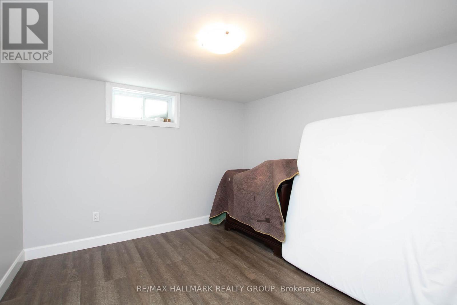 929 Merivale Road, Ottawa, ON - Indoor Photo Showing Other Room