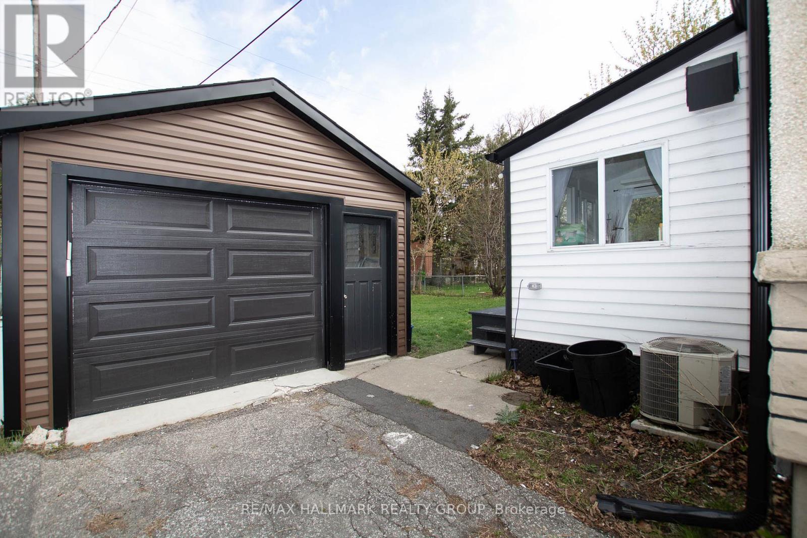 929 Merivale Road, Ottawa, ON - Outdoor With Exterior